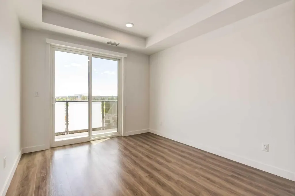 3107 Warren Street NW Calgary AB T3B 0M2