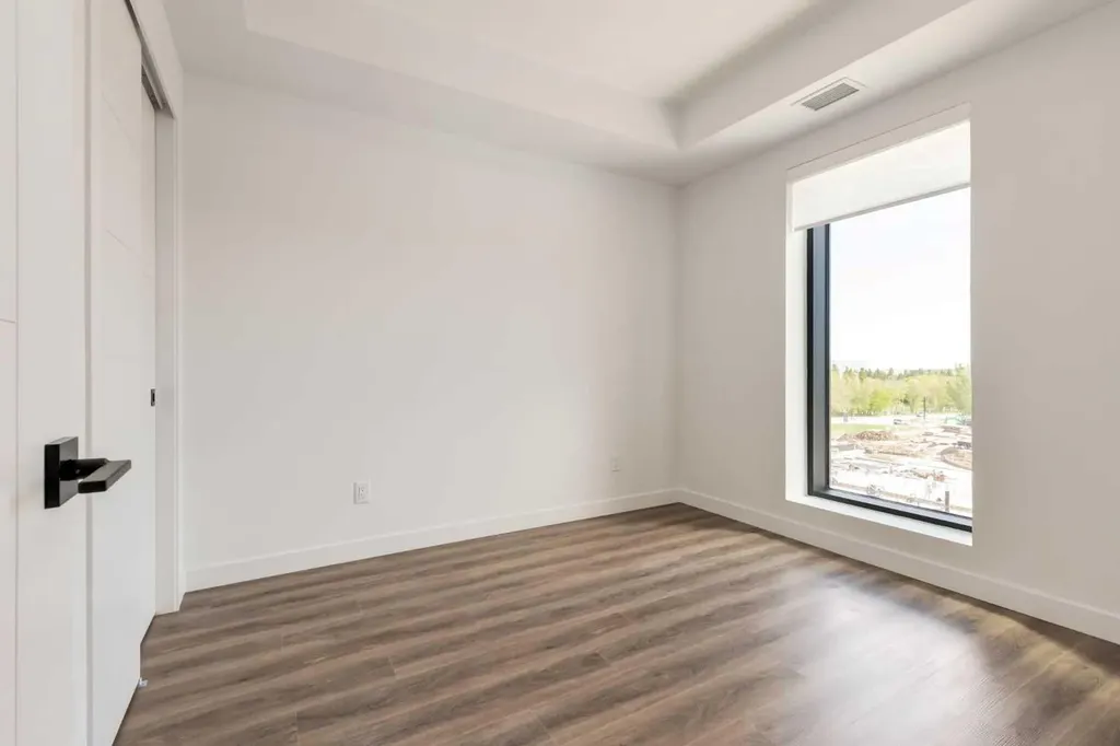 3107 Warren Street NW Calgary AB T3B 0M2