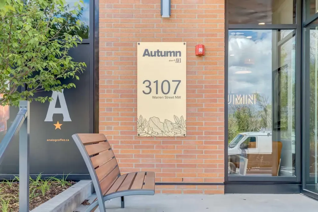 3107 Warren Street NW Calgary AB T3B 0M2