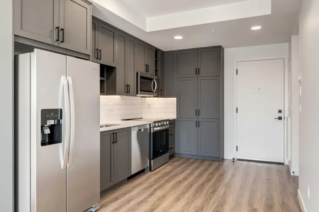 3107 Warren Street NW Calgary AB T3B 0M2