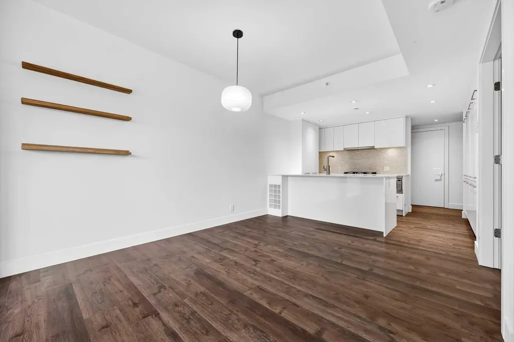 1025 5 Avenue SW Calgary AB T2P 1N4
