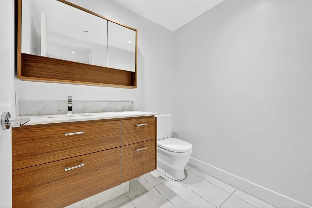 1025 5 Avenue SW Calgary AB T2P 1N4