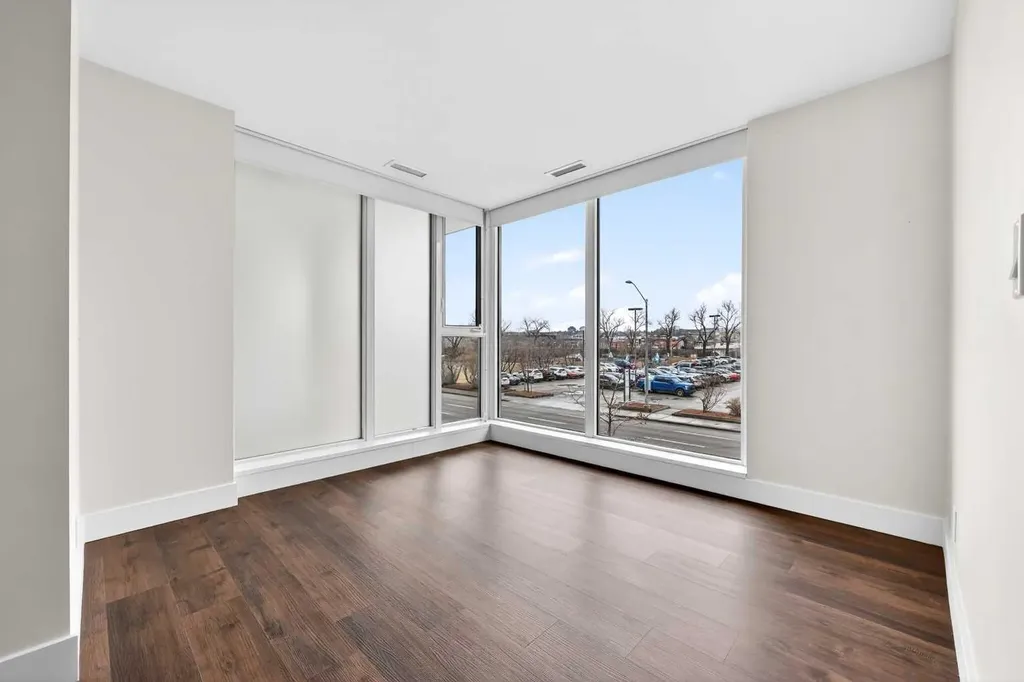 1025 5 Avenue SW Calgary AB T2P 1N4