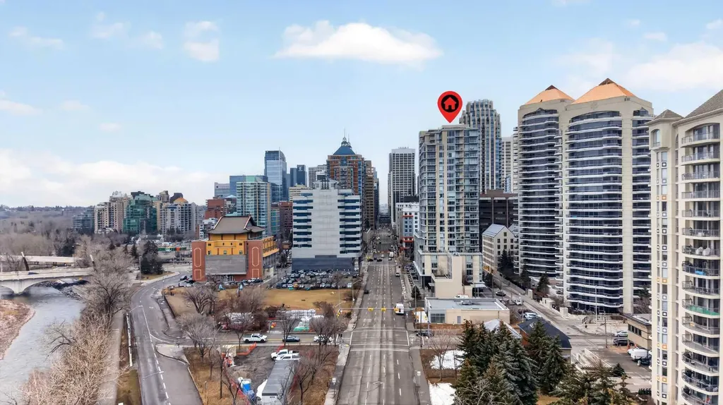 1025 5 Avenue SW Calgary AB T2P 1N4