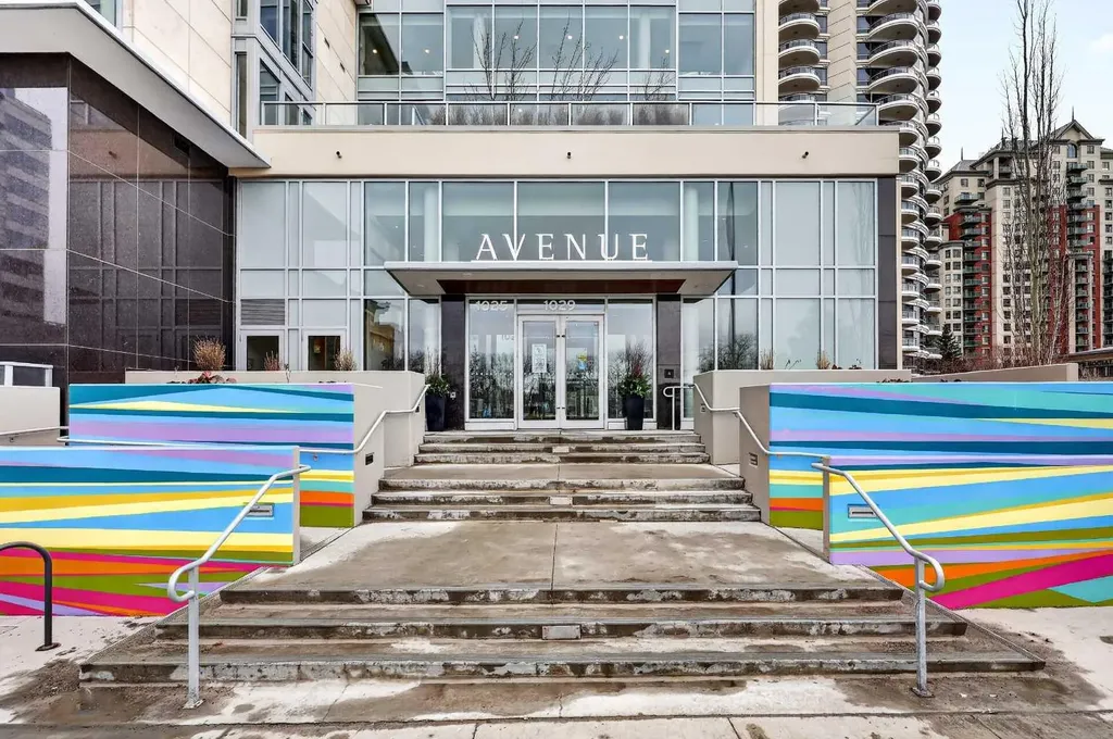 1025 5 Avenue SW Calgary AB T2P 1N4