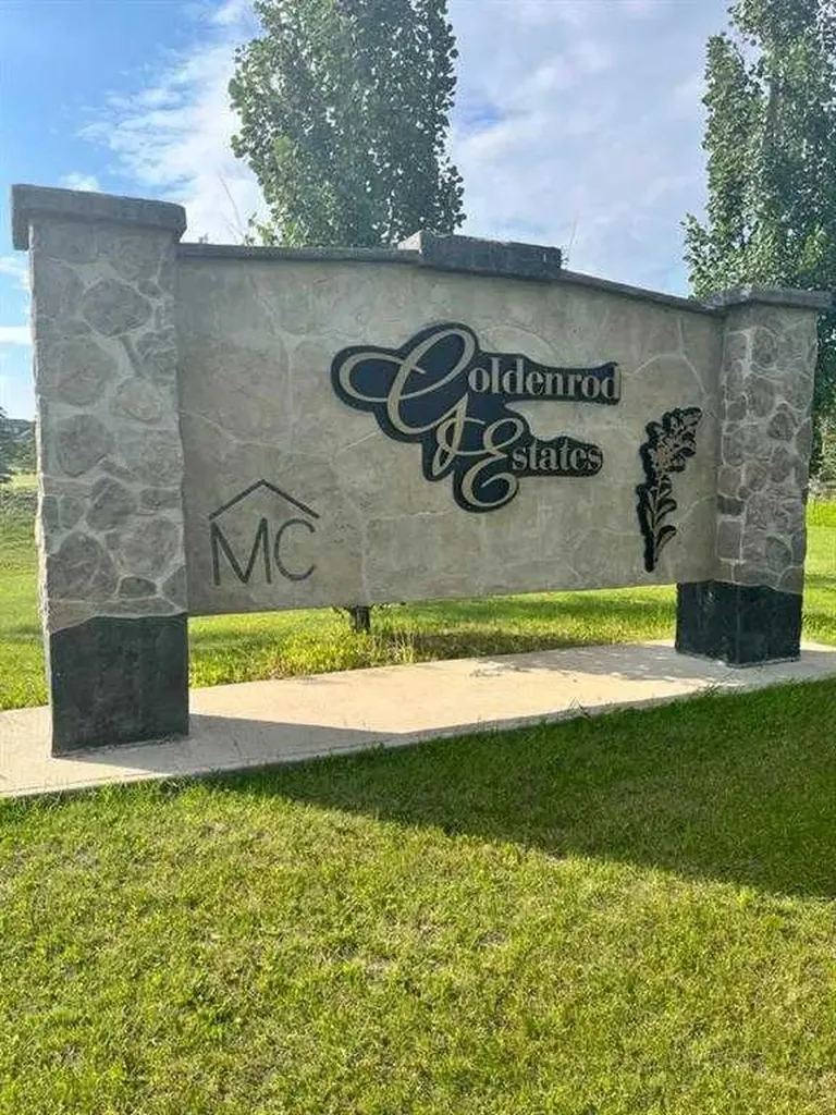 721022 Range Road 54 Clairmont AB T8X0G7