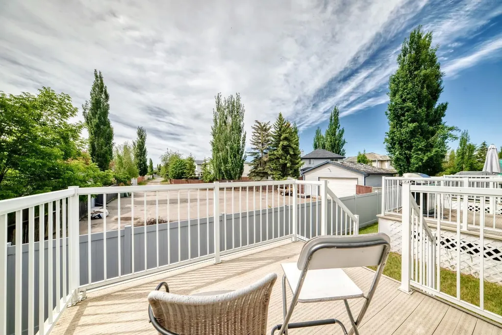 325 Mt Douglas Manor SE Calgary AB T2Z 3C8