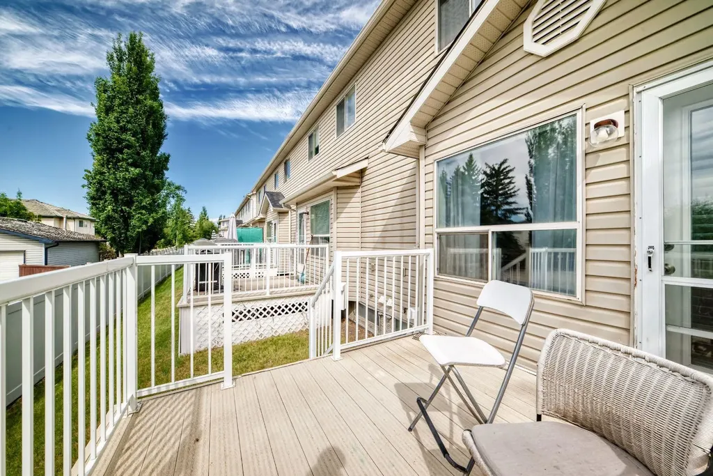 325 Mt Douglas Manor SE Calgary AB T2Z 3C8