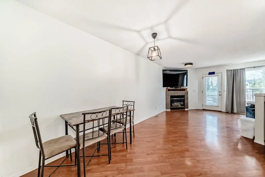 325 Mt Douglas Manor SE Calgary AB T2Z 3C8