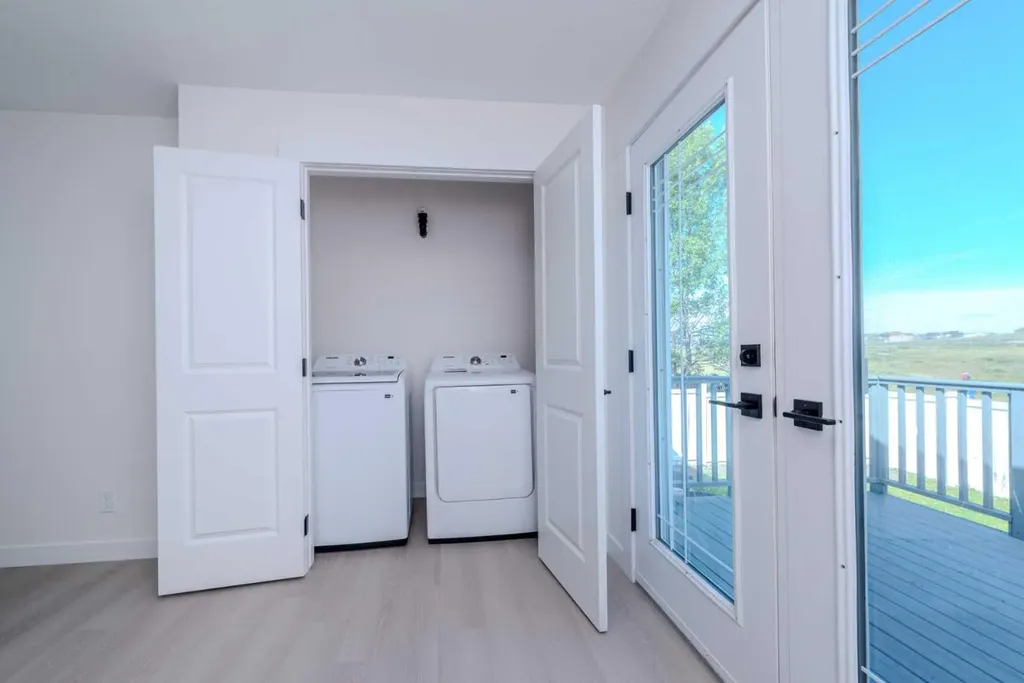 93 Coral Reef Crescent NE Calgary AB T3J 3Y4