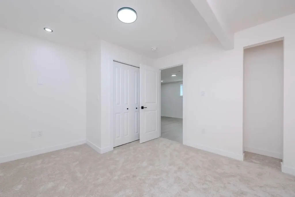 93 Coral Reef Crescent NE Calgary AB T3J 3Y4