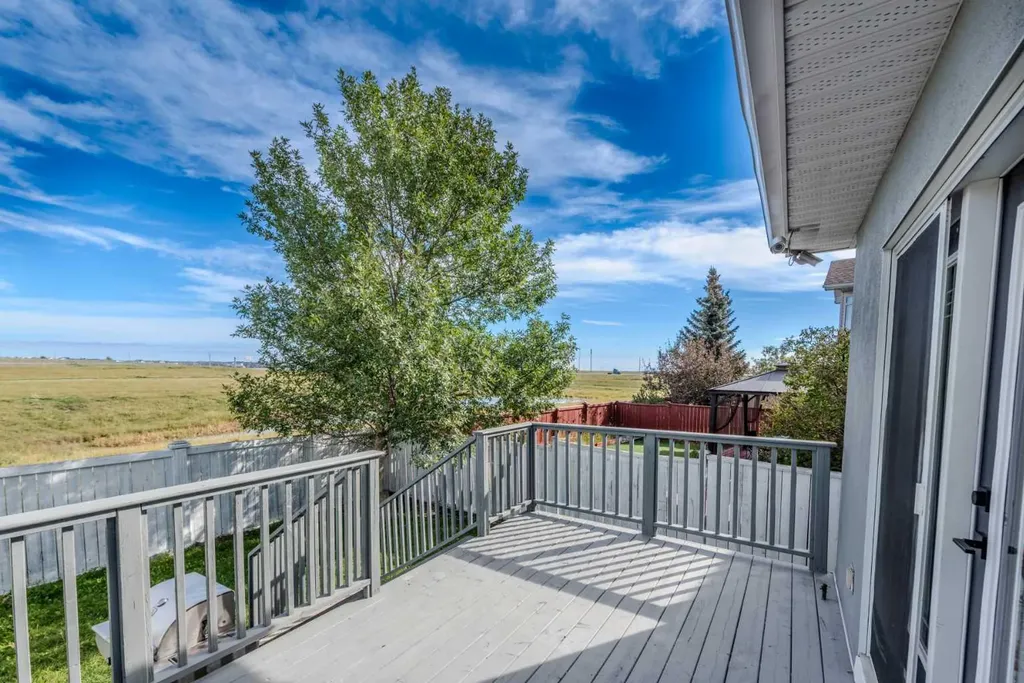 93 Coral Reef Crescent NE Calgary AB T3J 3Y4