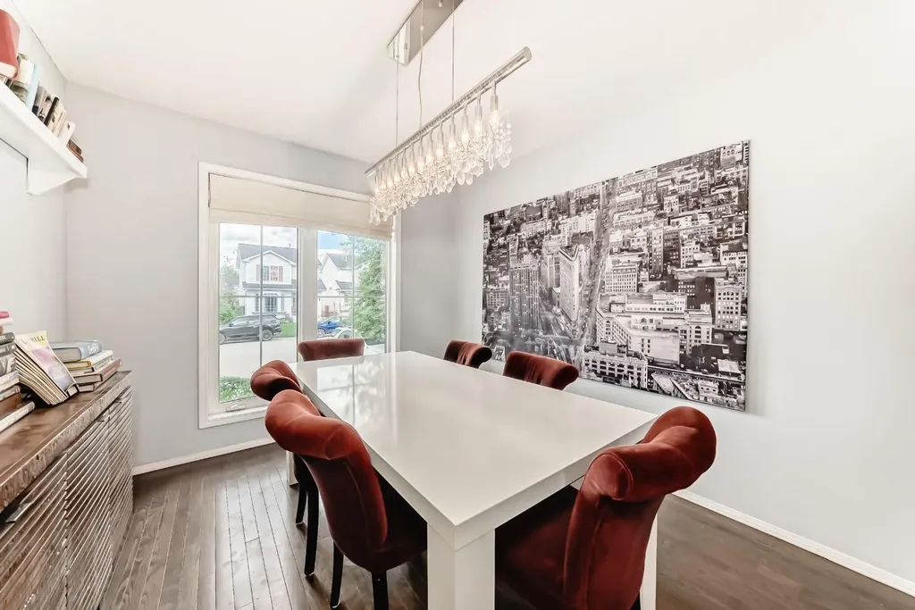 307 Mt Lorette Place SE Calgary AB T2Z 2L8