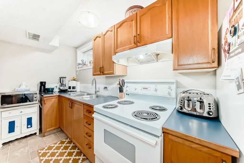 307 Mt Lorette Place SE Calgary AB T2Z 2L8