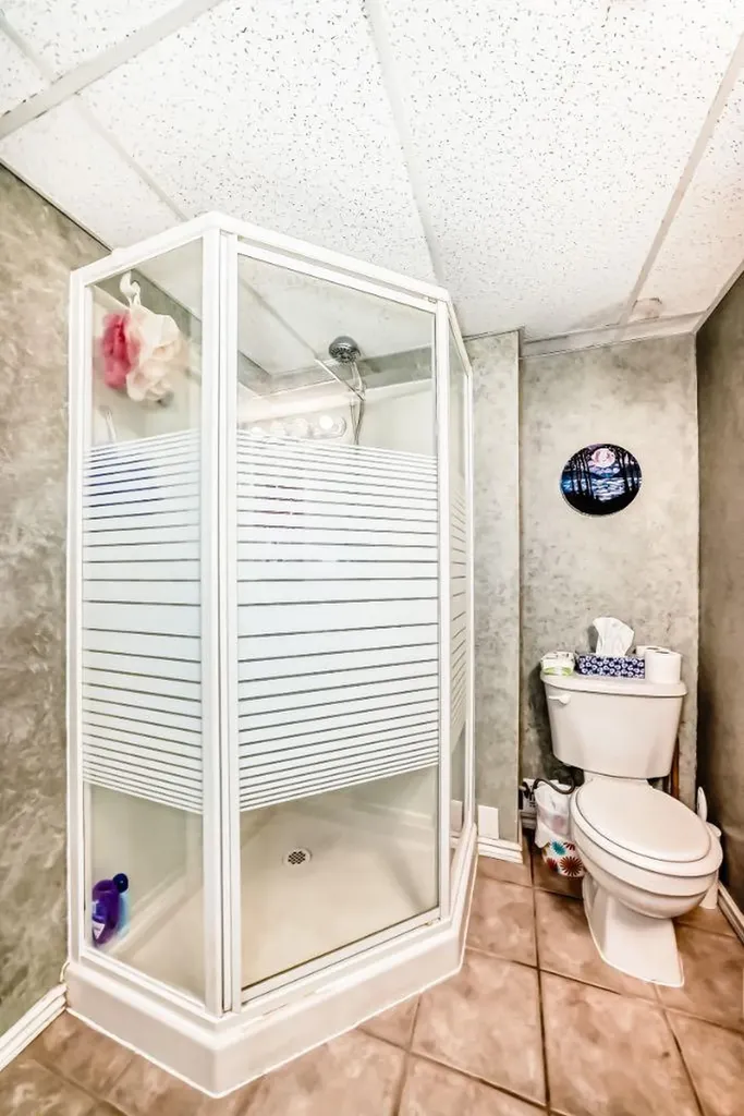 307 Mt Lorette Place SE Calgary AB T2Z 2L8
