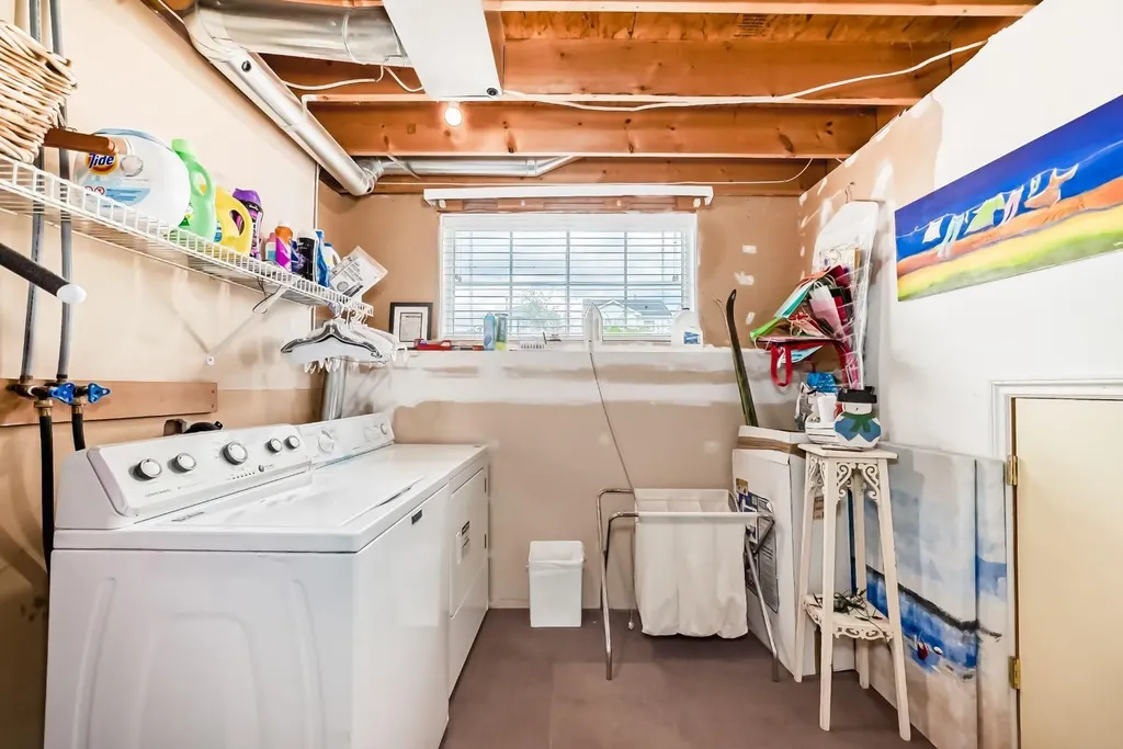 307 Mt Lorette Place SE Calgary AB T2Z 2L8