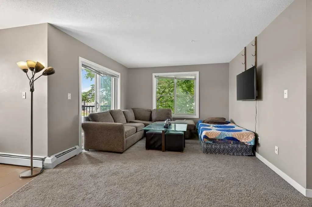 7210 80 Avenue NE Calgary AB T3J 0N7