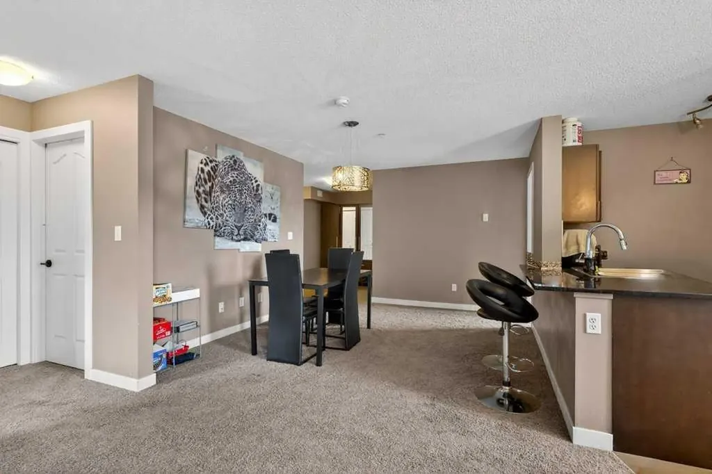 7210 80 Avenue NE Calgary AB T3J 0N7