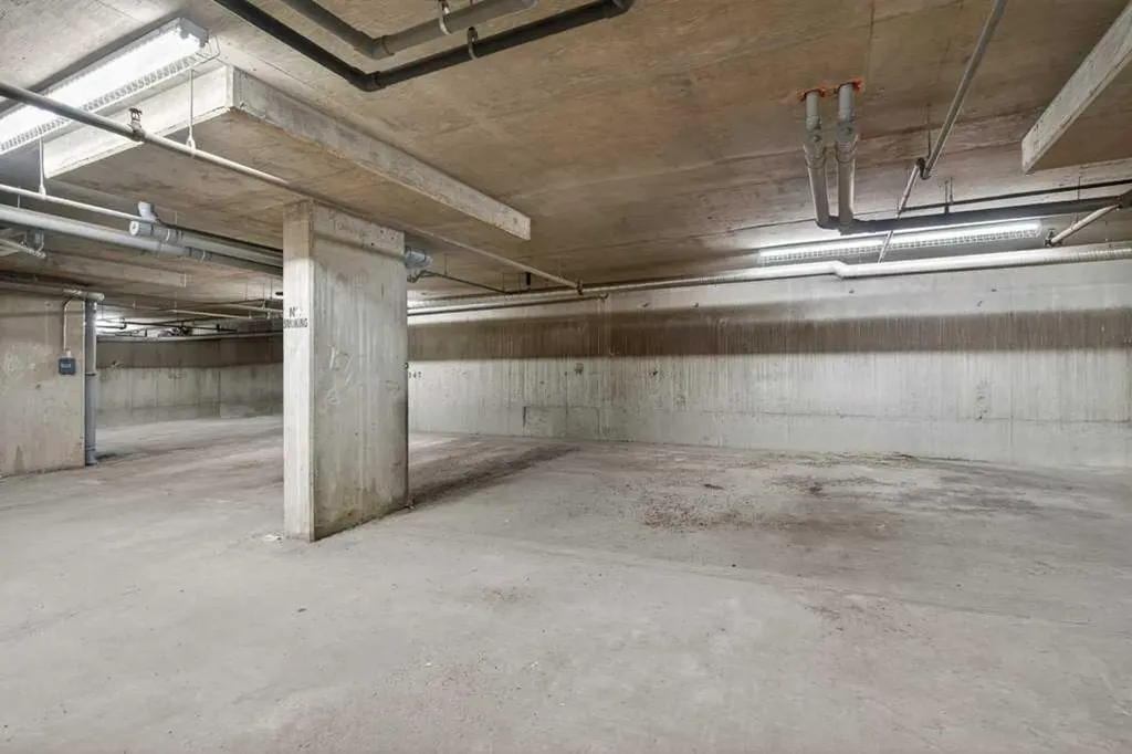 7210 80 Avenue NE Calgary AB T3J 0N7