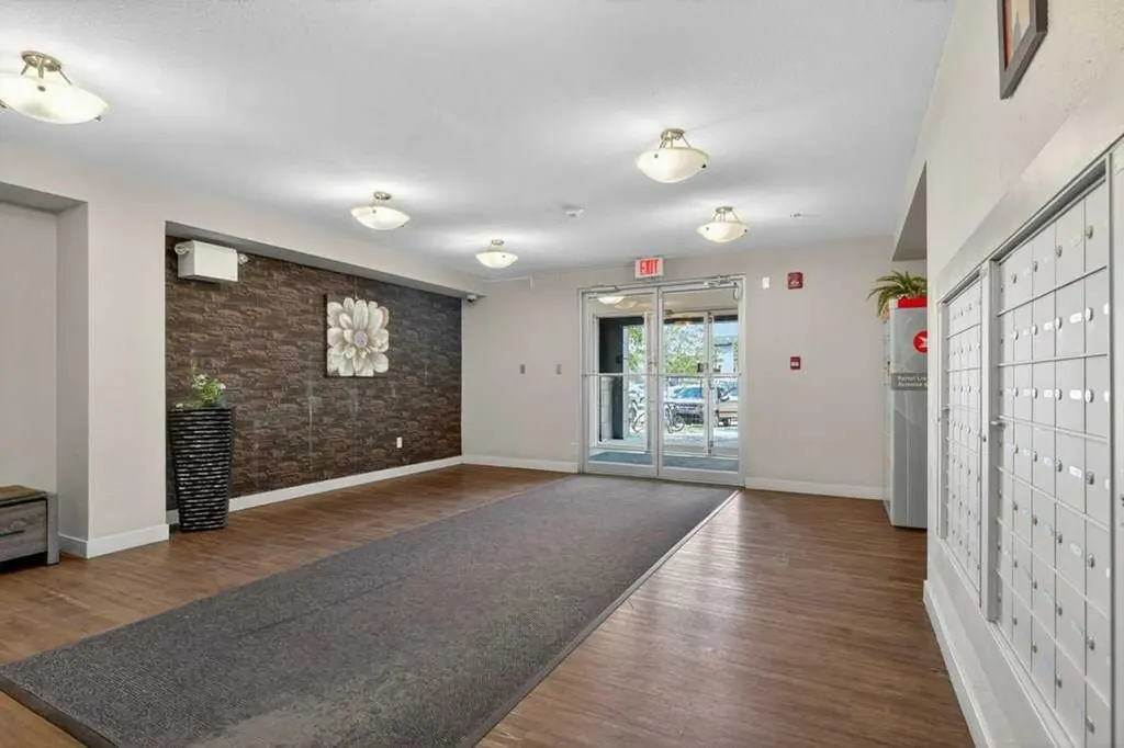 7210 80 Avenue NE Calgary AB T3J 0N7