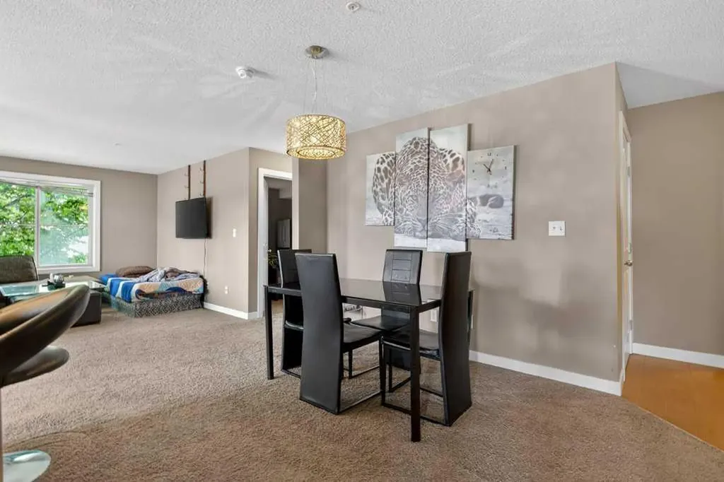 7210 80 Avenue NE Calgary AB T3J 0N7