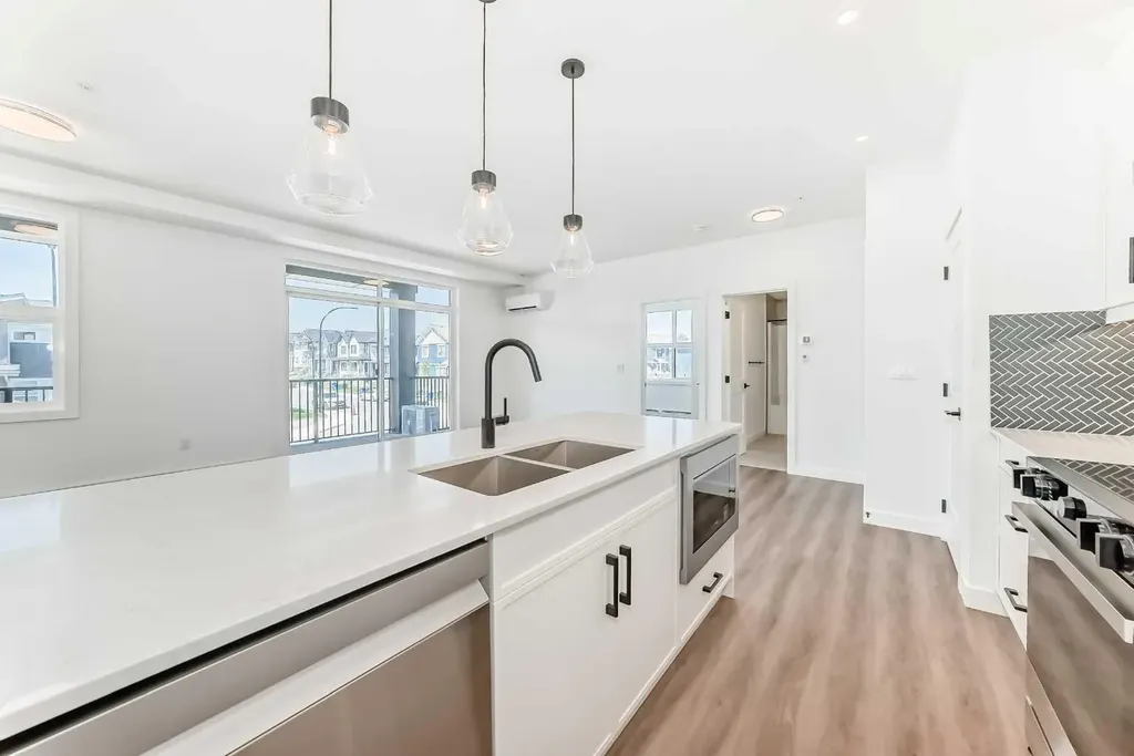 430 Sage Hill Road NW Calgary AB T3R 2J9