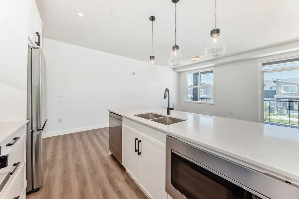 430 Sage Hill Road NW Calgary AB T3R 2J9