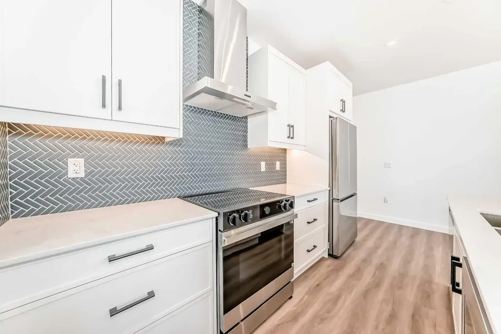 430 Sage Hill Road NW Calgary AB T3R 2J9