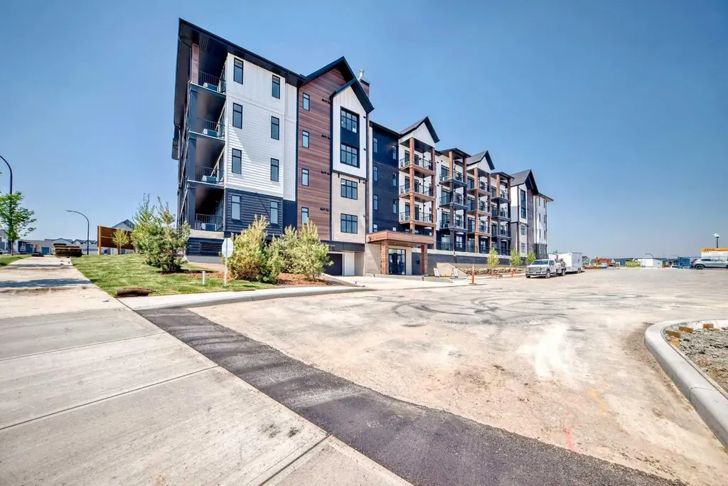 430 Sage Hill Road NW Calgary AB T3R 2J9