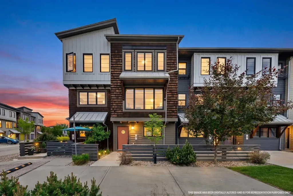 4 Walden Walk SE Calgary AB T2X 0Y4