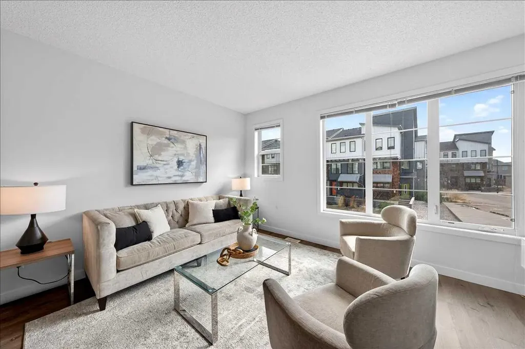 4 Walden Walk SE Calgary AB T2X 0Y4