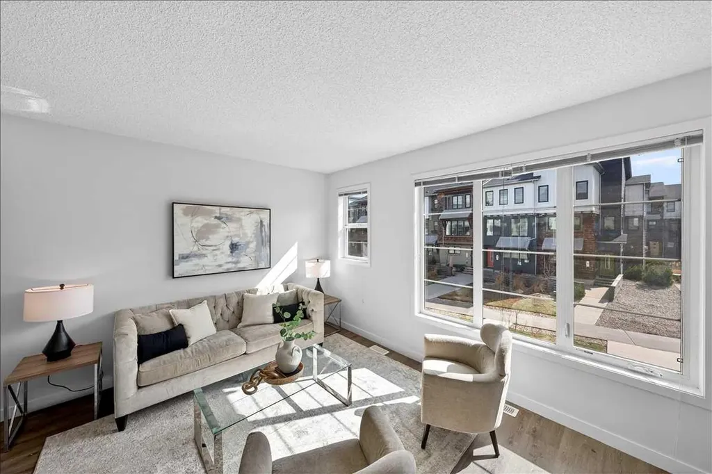 4 Walden Walk SE Calgary AB T2X 0Y4