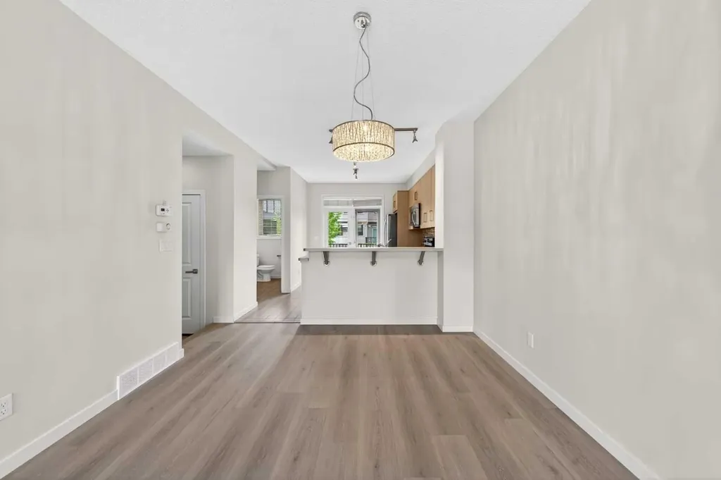 4 Walden Walk SE Calgary AB T2X 0Y4