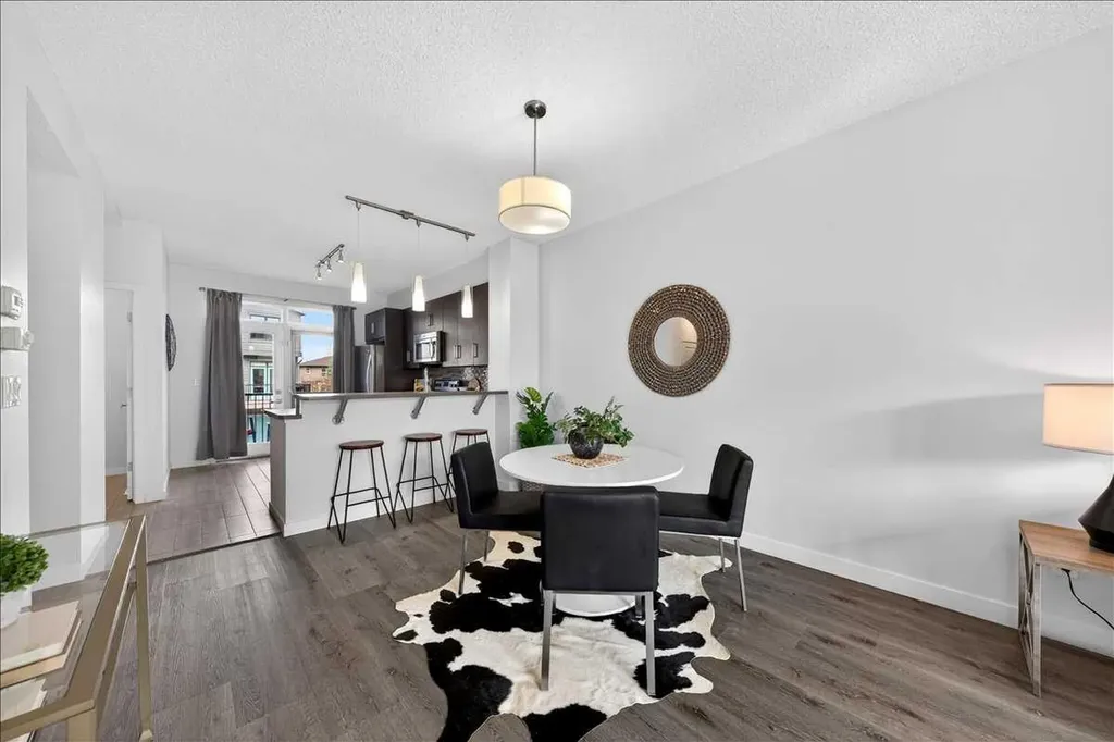4 Walden Walk SE Calgary AB T2X 0Y4