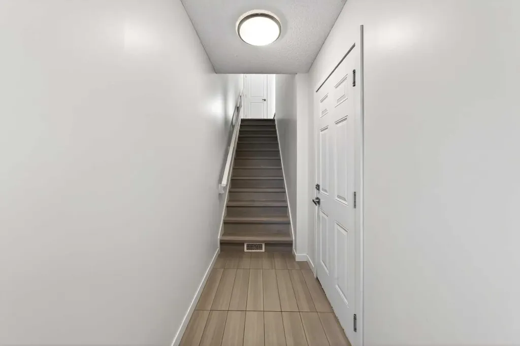 4 Walden Walk SE Calgary AB T2X 0Y4