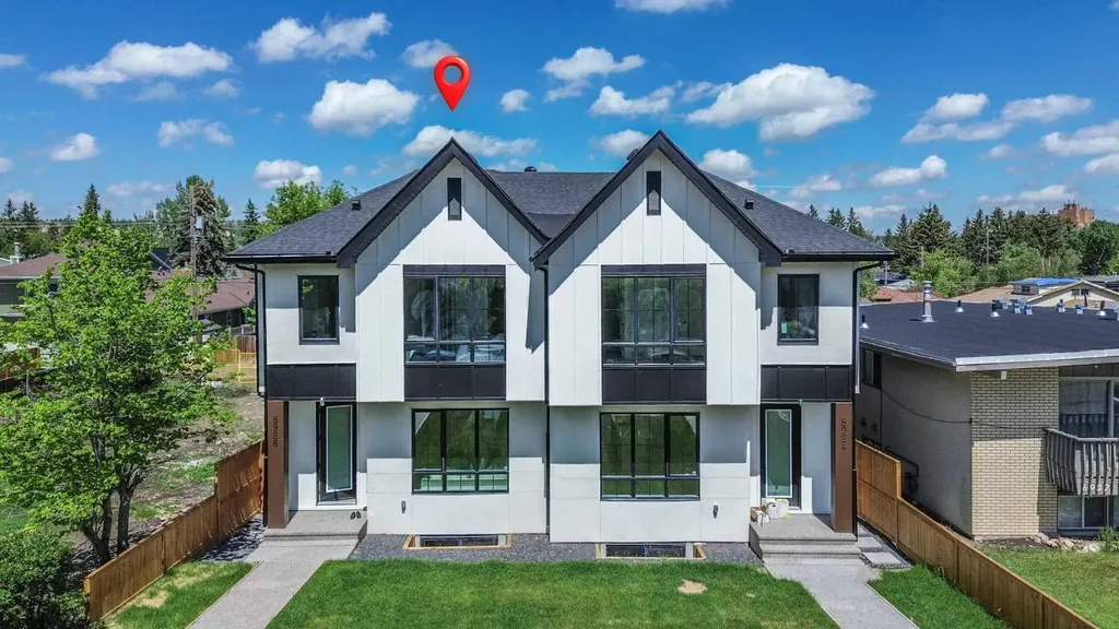 8926 34 Avenue Calgary AB T3B1S2
