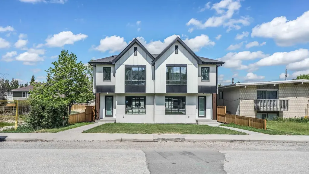 8926 34 Avenue Calgary AB T3B1S2