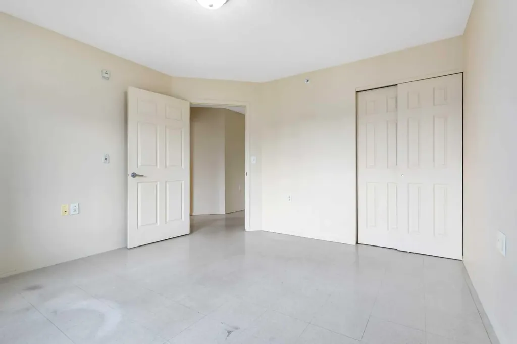 80A Kelloway Crescent Red Deer AB T4P 4G7