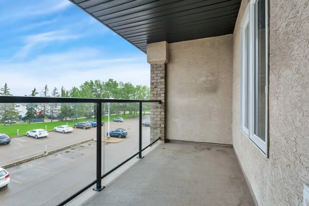 80A Kelloway Crescent Red Deer AB T4P 4G7