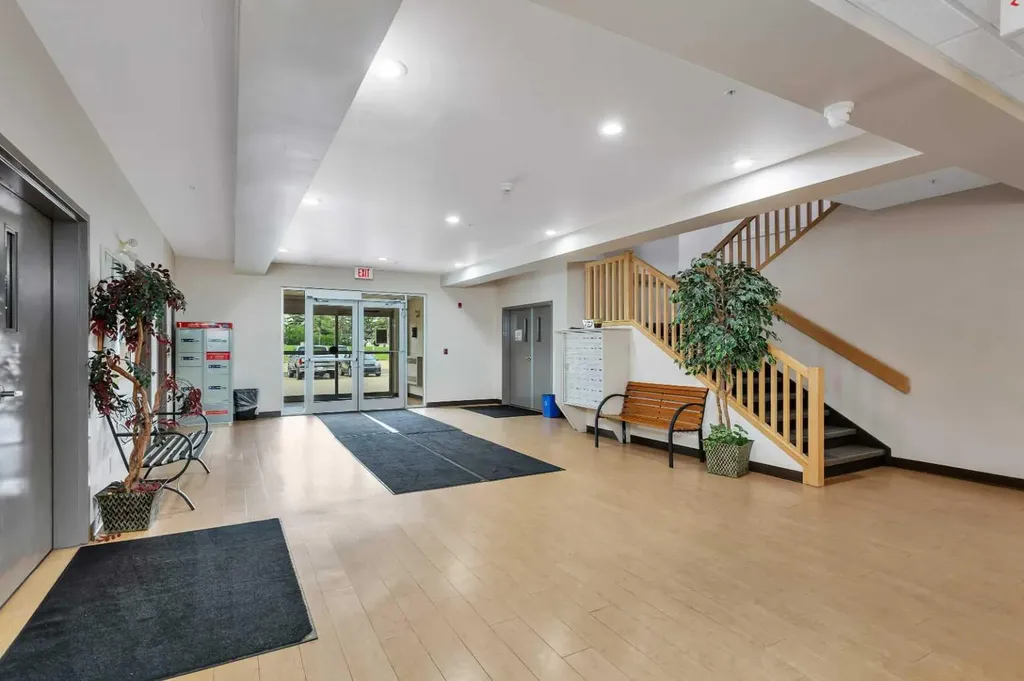 80A Kelloway Crescent Red Deer AB T4P 4G7