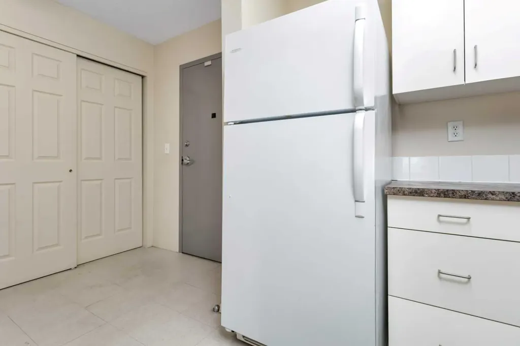 80A Kelloway Crescent Red Deer AB T4P 4G7