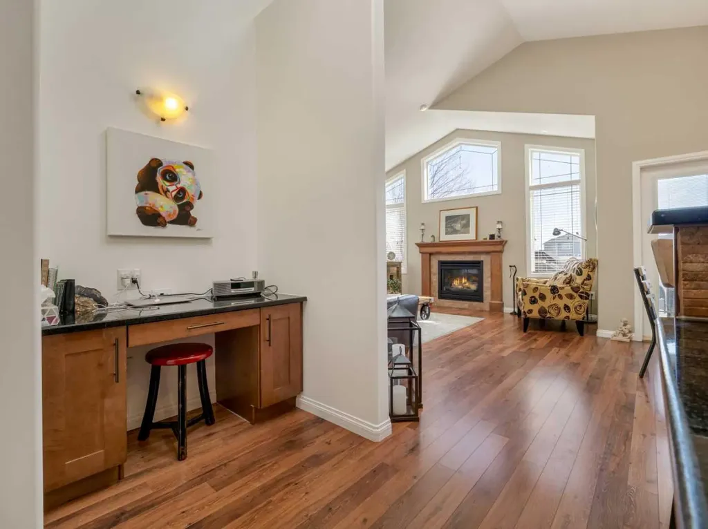 1656 Coalbanks Boulevard W Lethbridge AB T1J 2X4