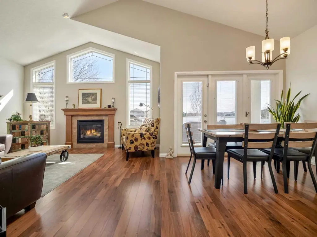 1656 Coalbanks Boulevard W Lethbridge AB T1J 2X4