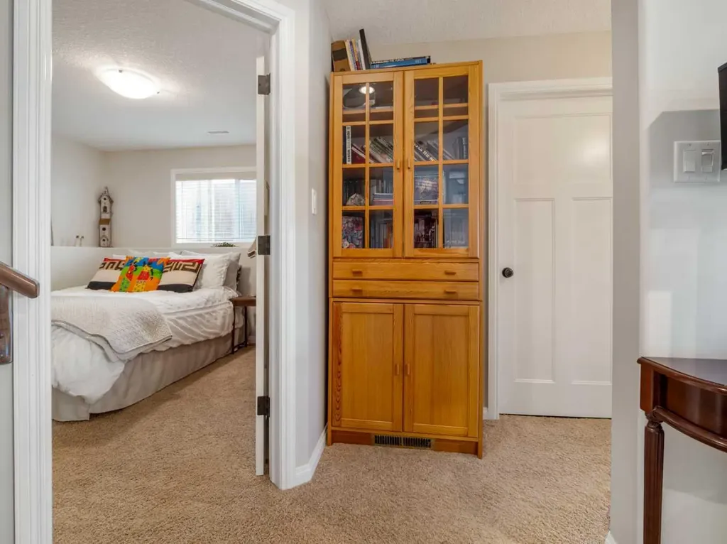 1656 Coalbanks Boulevard W Lethbridge AB T1J 2X4