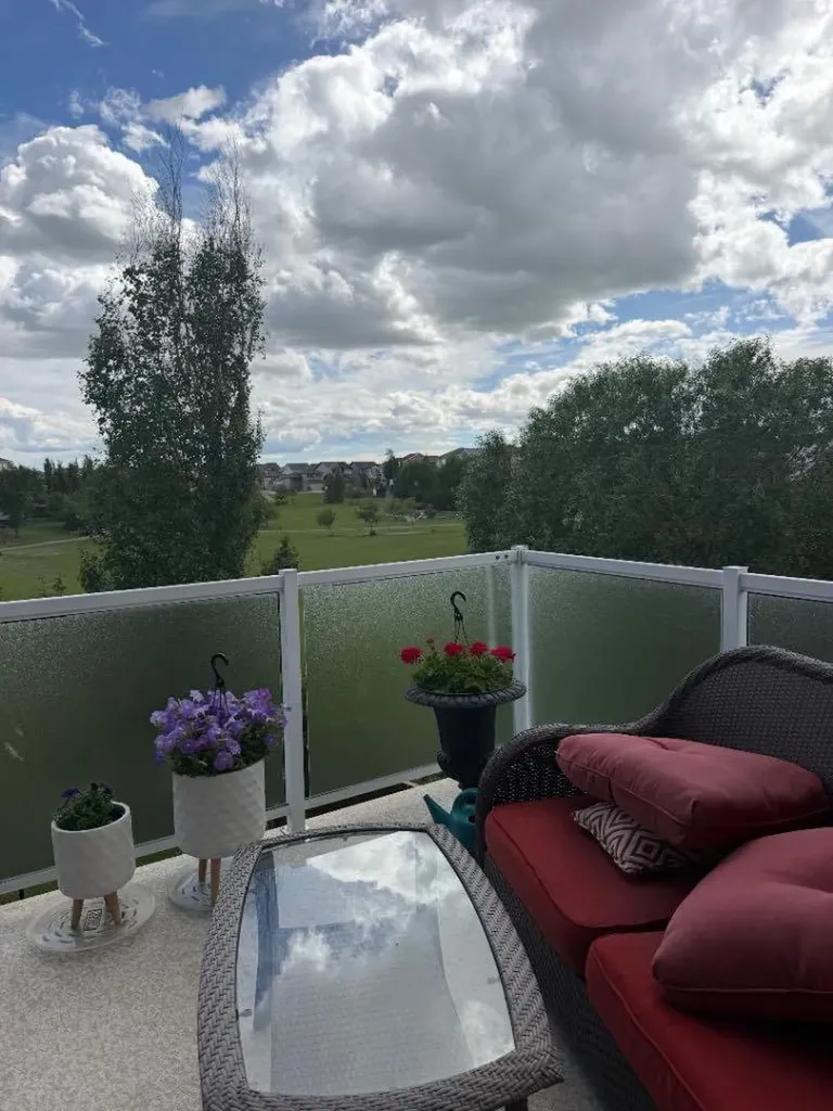 1656 Coalbanks Boulevard W Lethbridge AB T1J 2X4