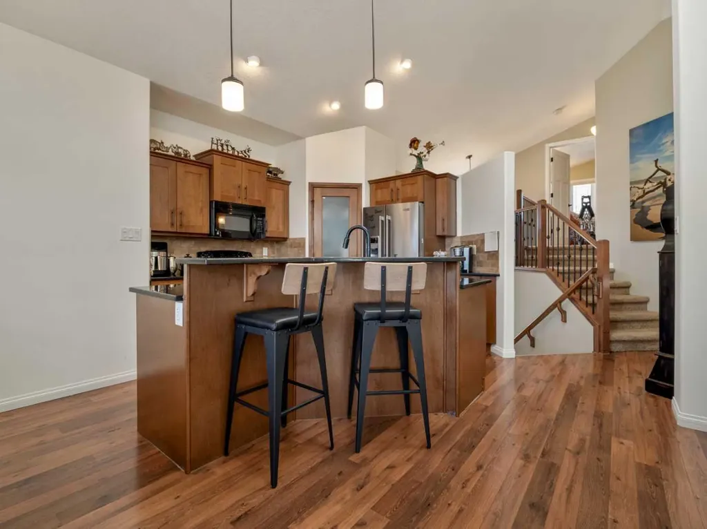 1656 Coalbanks Boulevard W Lethbridge AB T1J 2X4