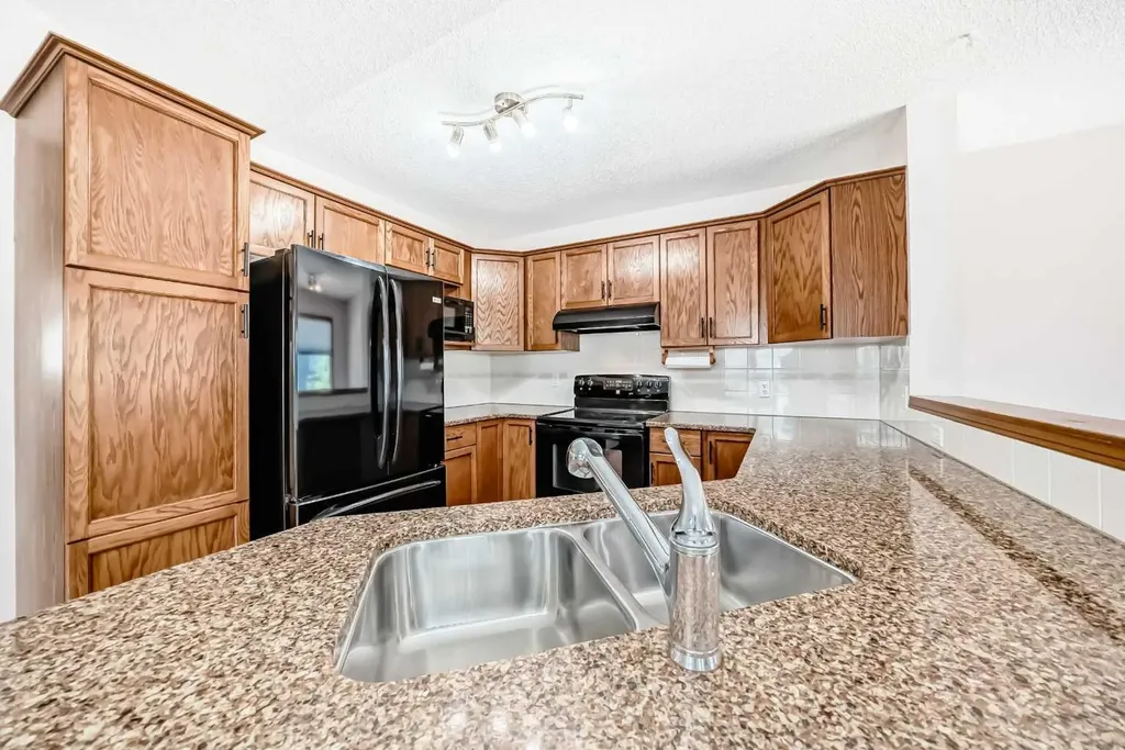 96 Arbour Ridge Way NW Calgary AB T3G 3T1