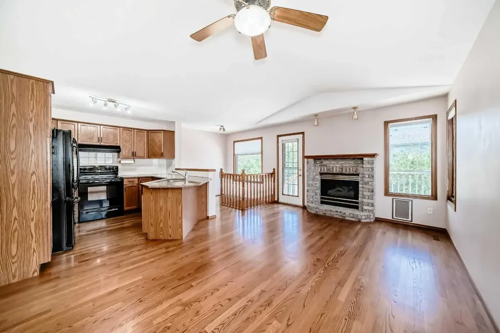 96 Arbour Ridge Way NW Calgary AB T3G 3T1