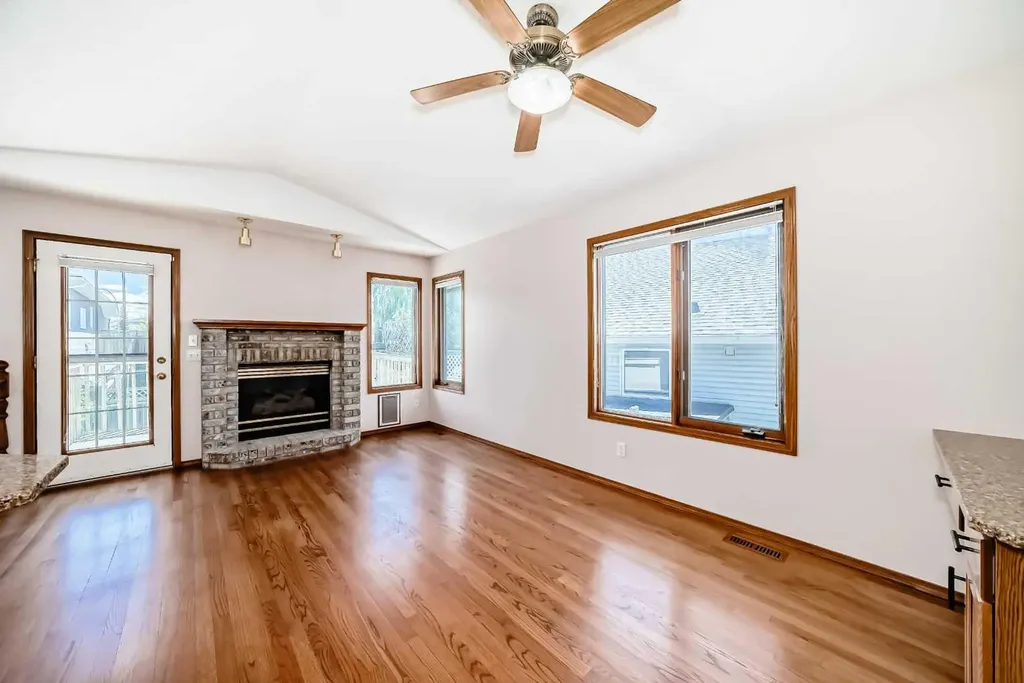 96 Arbour Ridge Way NW Calgary AB T3G 3T1