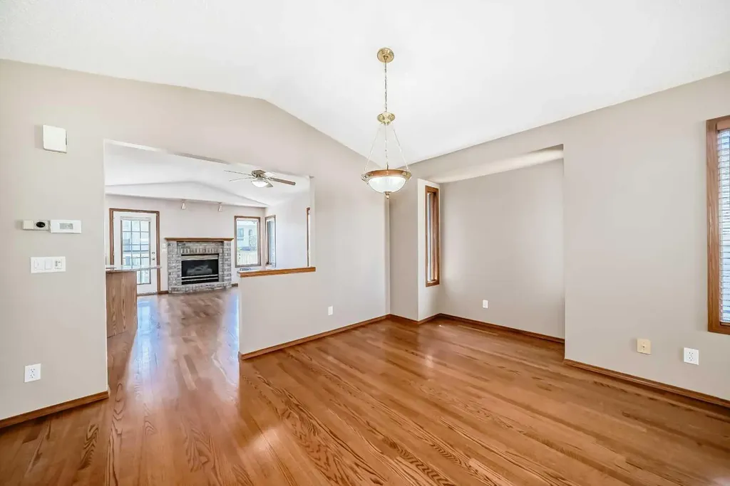 96 Arbour Ridge Way NW Calgary AB T3G 3T1